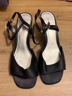 Black Slingback Leather Sandals